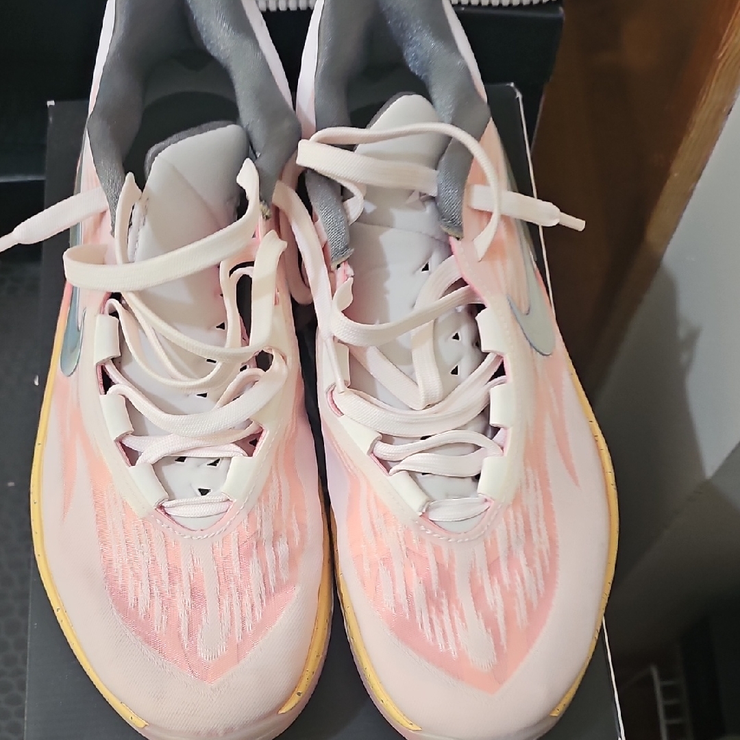 Nike Women's Light Pink And Gray Athletic Shoes